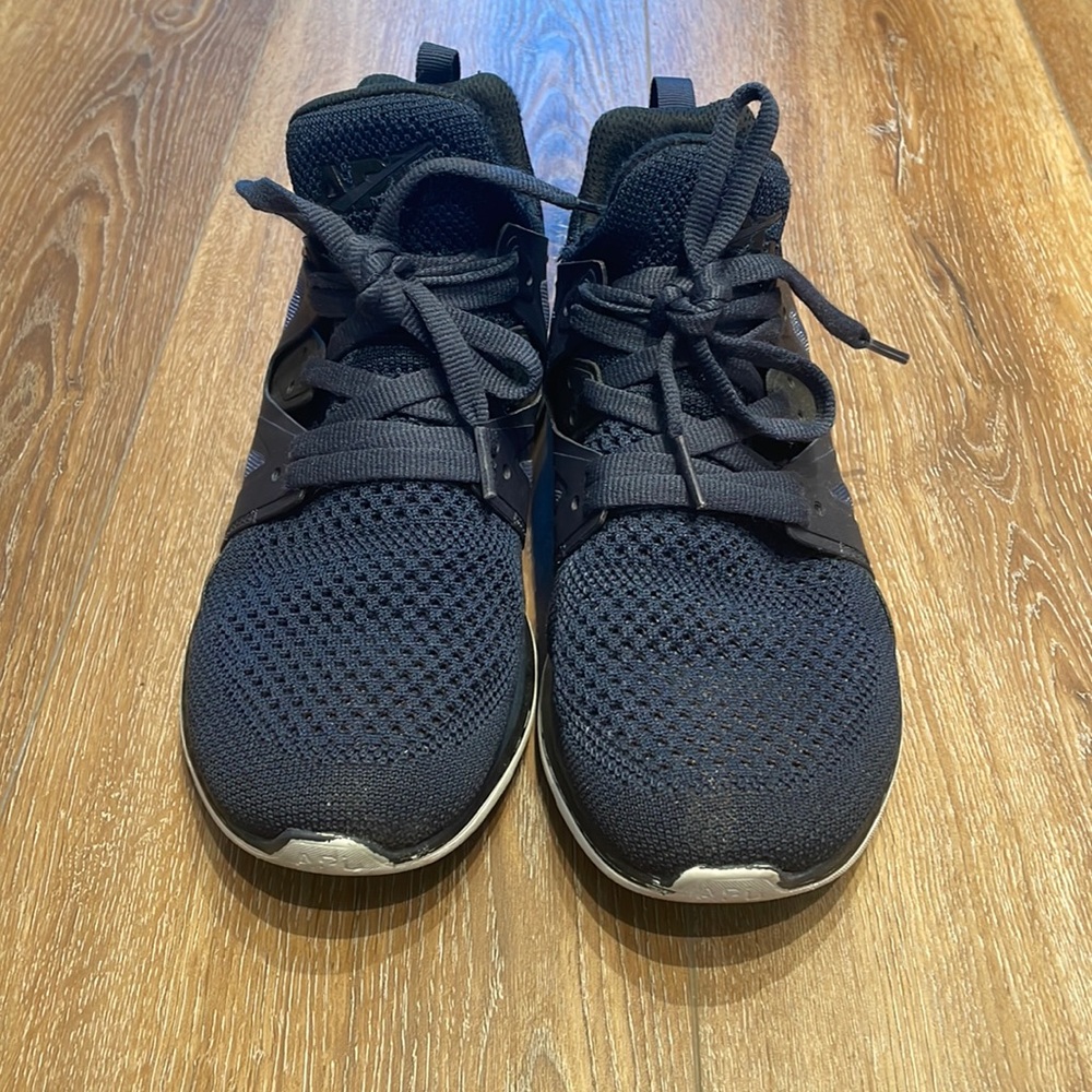 APL Ascend W Size 7.5